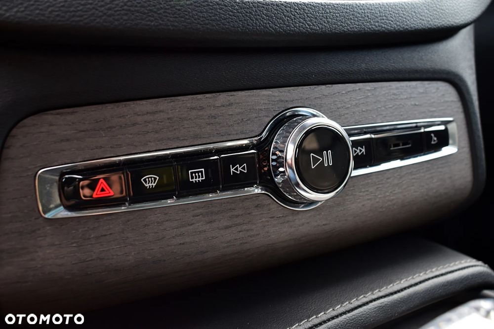 Volvo XC 90 B6 B AWD Inscription 6os - 23