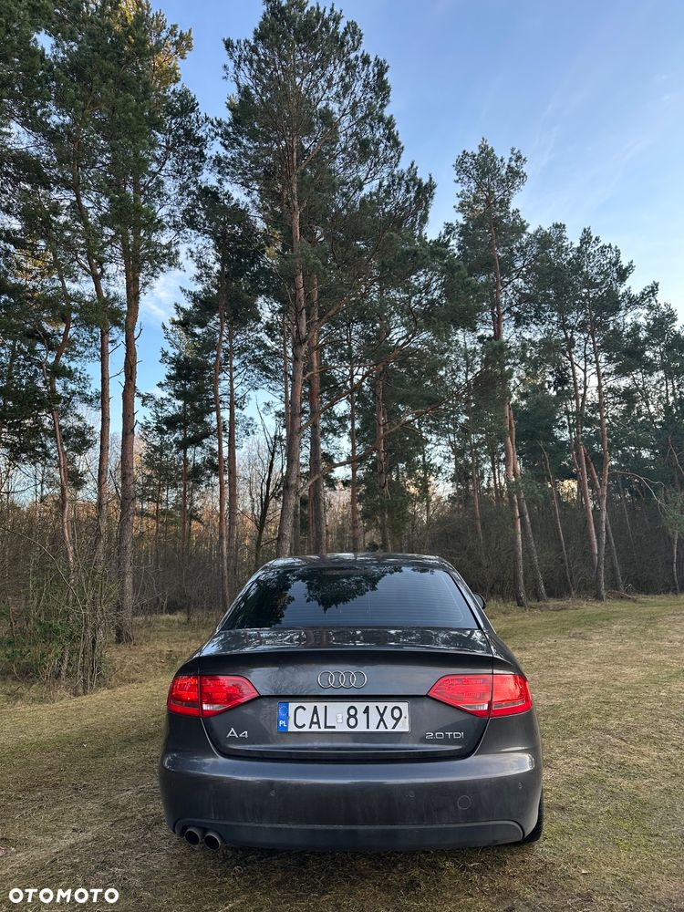 Audi A4 Limousine - 2