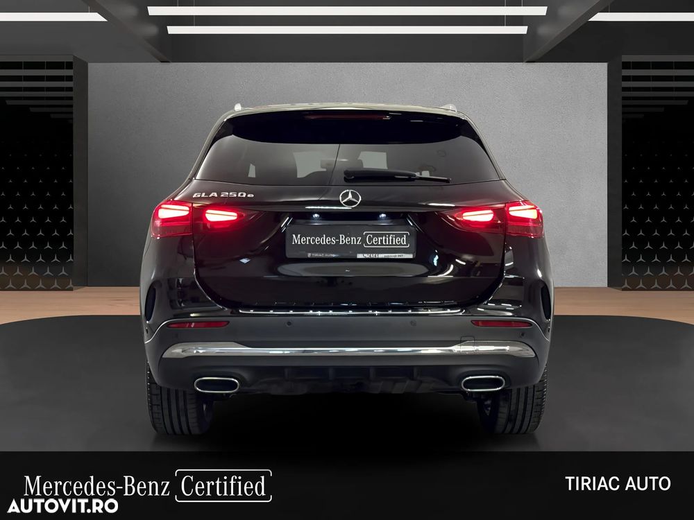 Mercedes-Benz GLA - 6