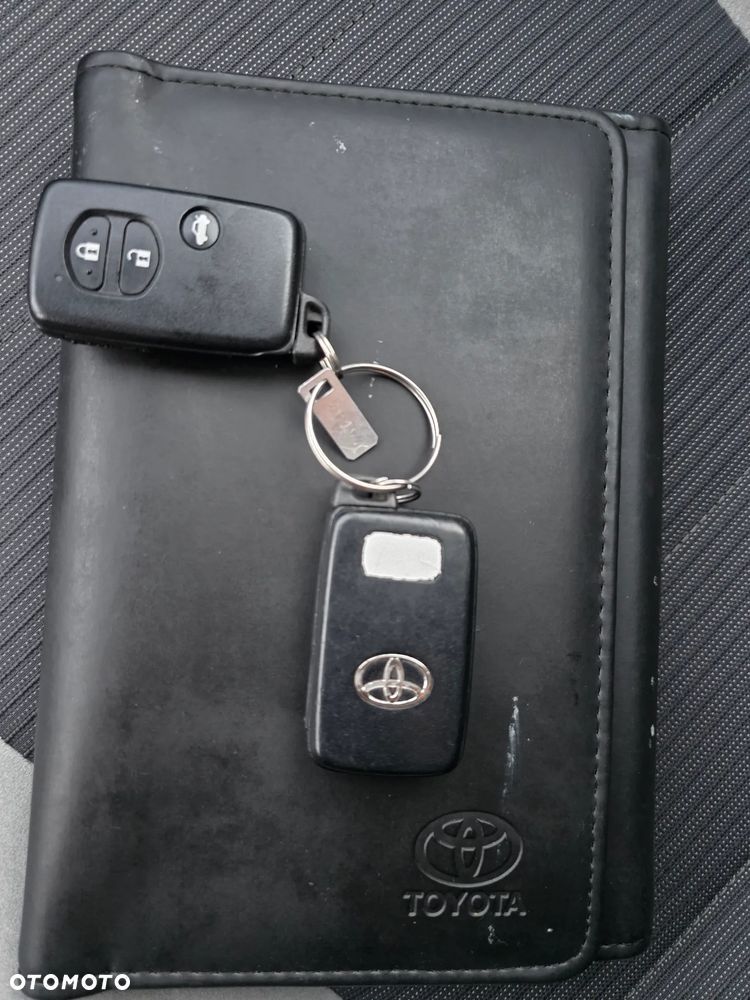 Toyota Avensis Touring Sports 1.8 Multidrive S Comfort - 25