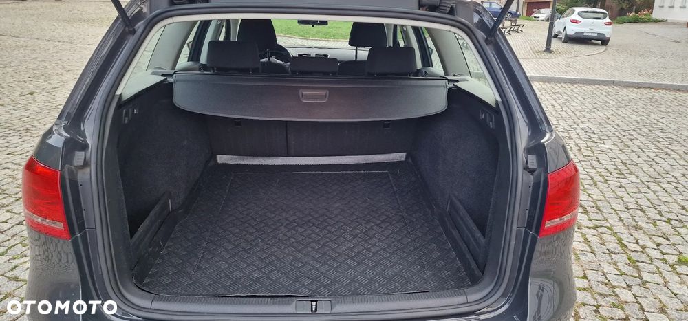 Volkswagen Passat 2.0 TDI 4Motion Comfortline - 9