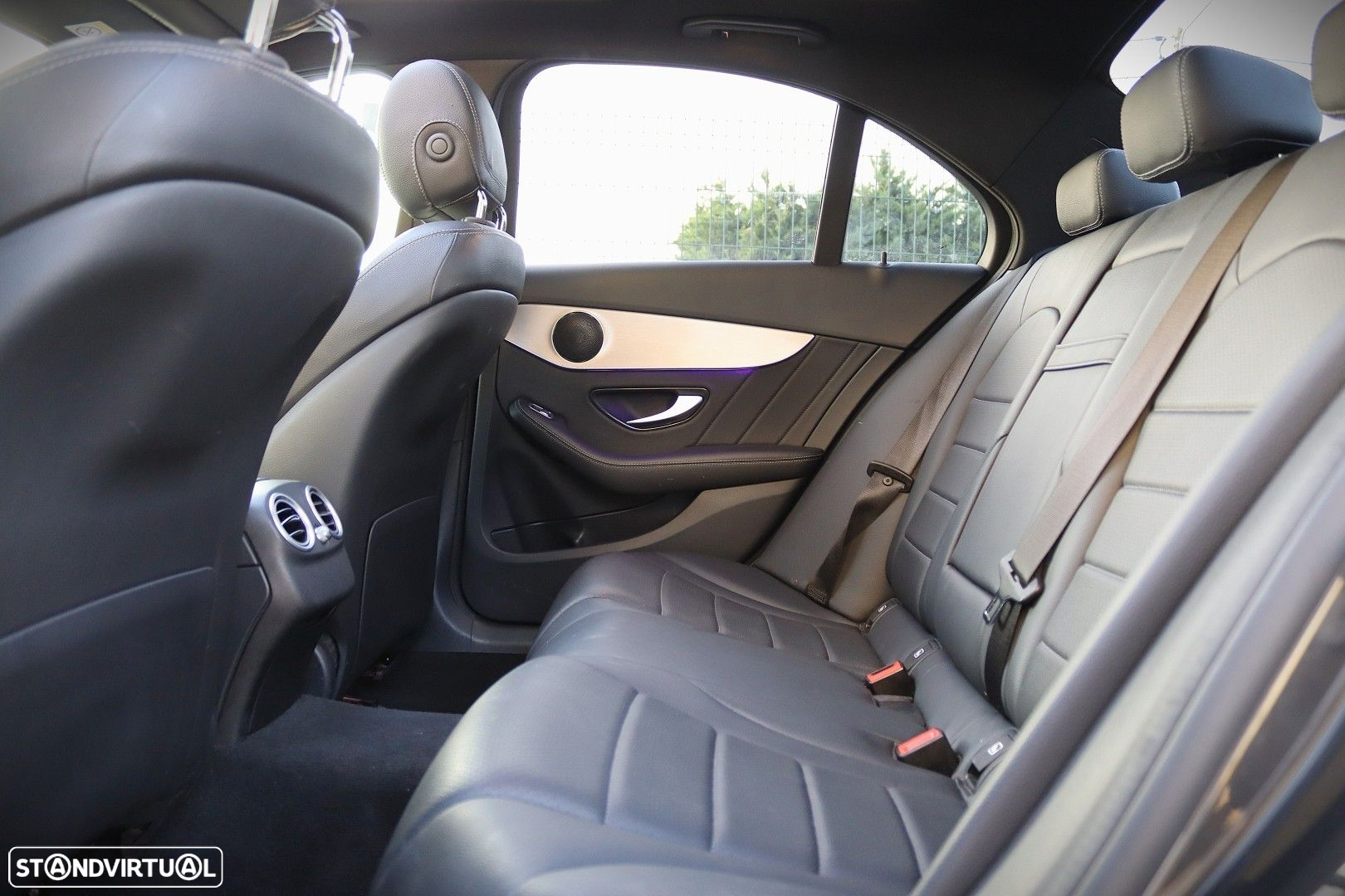 Mercedes-Benz C 300 de AMG Line - 25