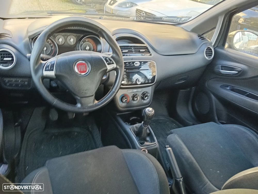 Fiat Grande Punto - 7