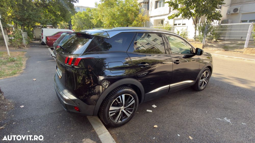 Peugeot 3008 1.2 PureTech Turbo S&S EAT6 Allure - 5
