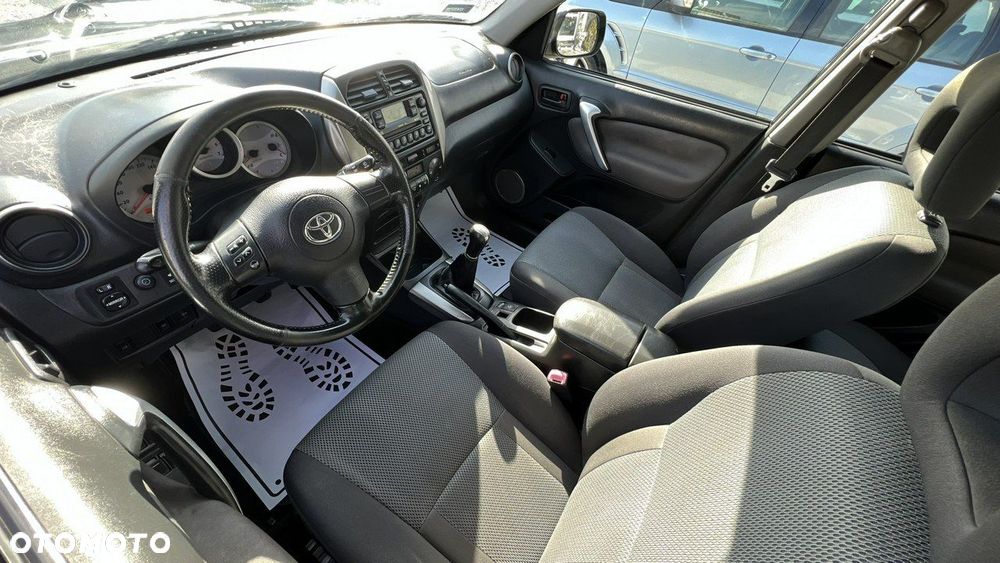 Toyota RAV4 - 17