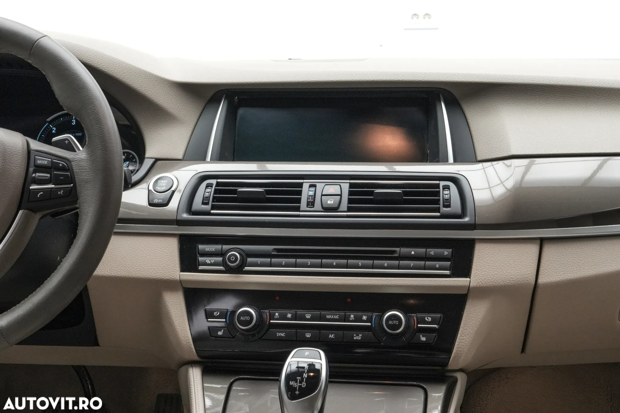 BMW Seria 5 525d xDrive Touring - 18