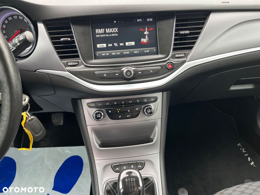Opel Astra 1.4 Turbo Dynamic - 11