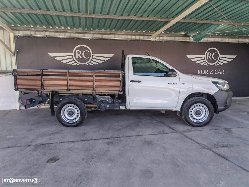 Toyota Hilux 2.4 D4-D 4WD - 2
