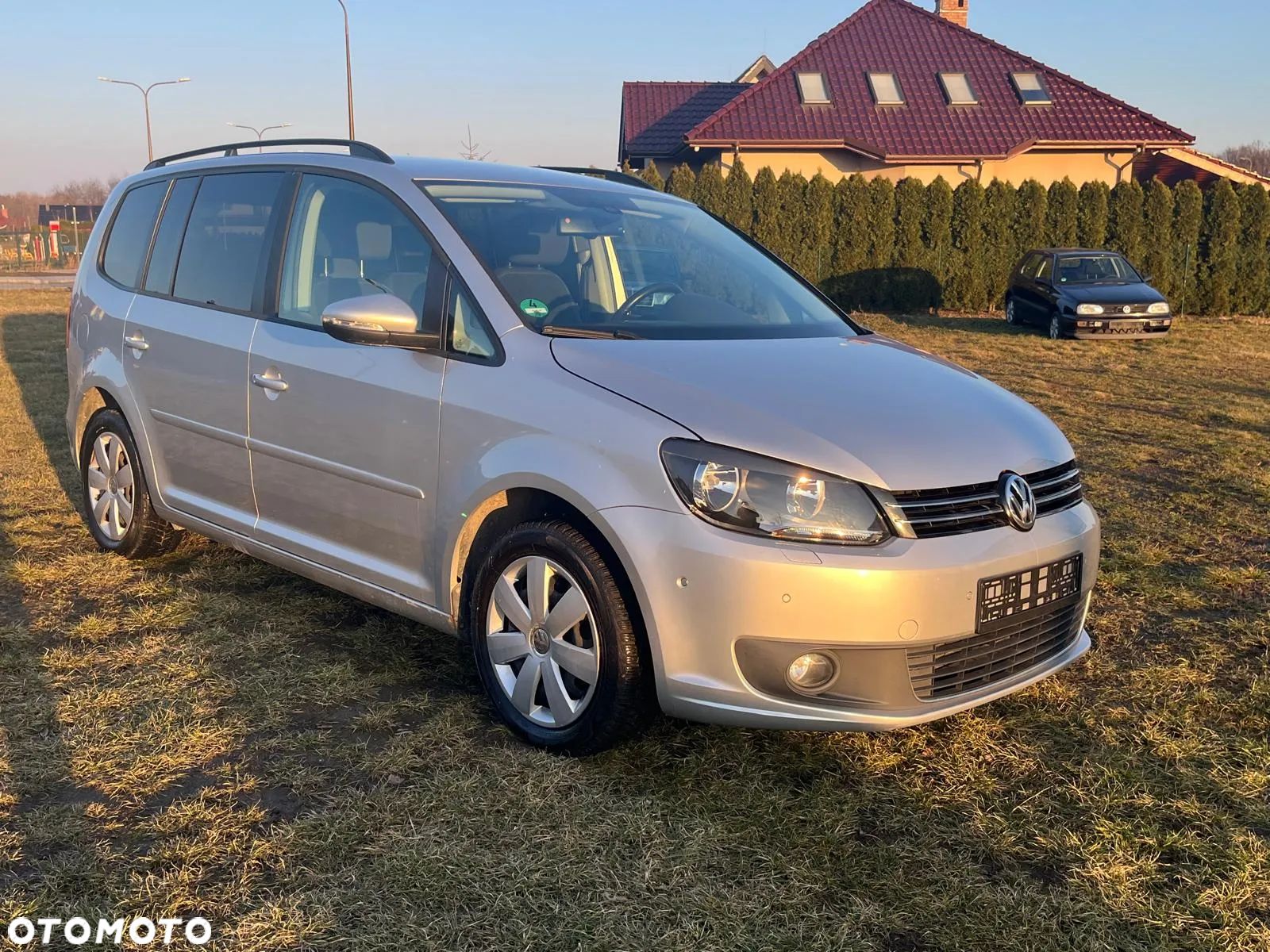 Volkswagen Touran 1.6 TDI DPF BlueMot Comfortline - 1