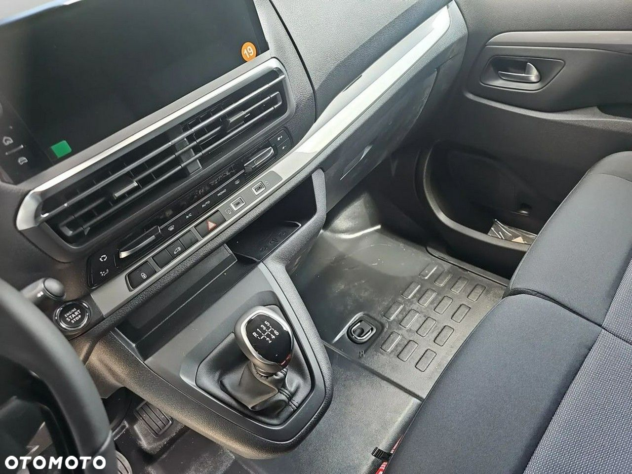 Opel Vivaro - 15