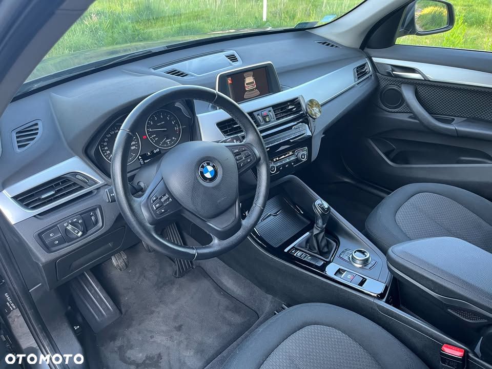 BMW X1 sDrive18i - 9