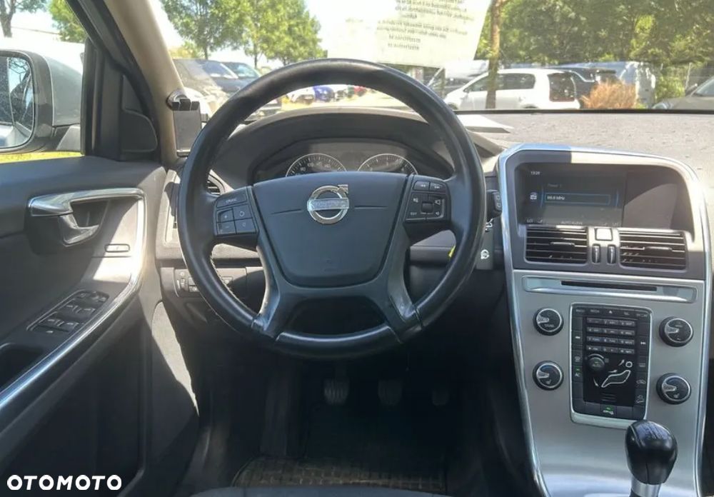 Volvo XC 60 D3 AWD Kinetic - 5