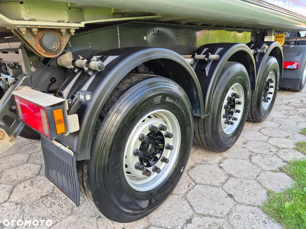 Schmitz Cargobull Waga: 5163kg SKI 24 SL 7.2 / z Niemiec / Podnoszona oś / Aluminiowa wywrotka / KOMPLET Z MAN TGX 470 - 22