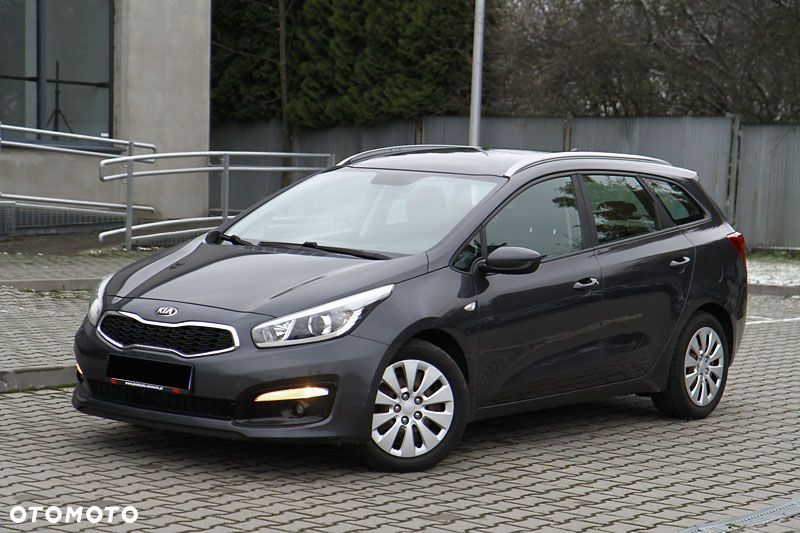 Kia Ceed - 1