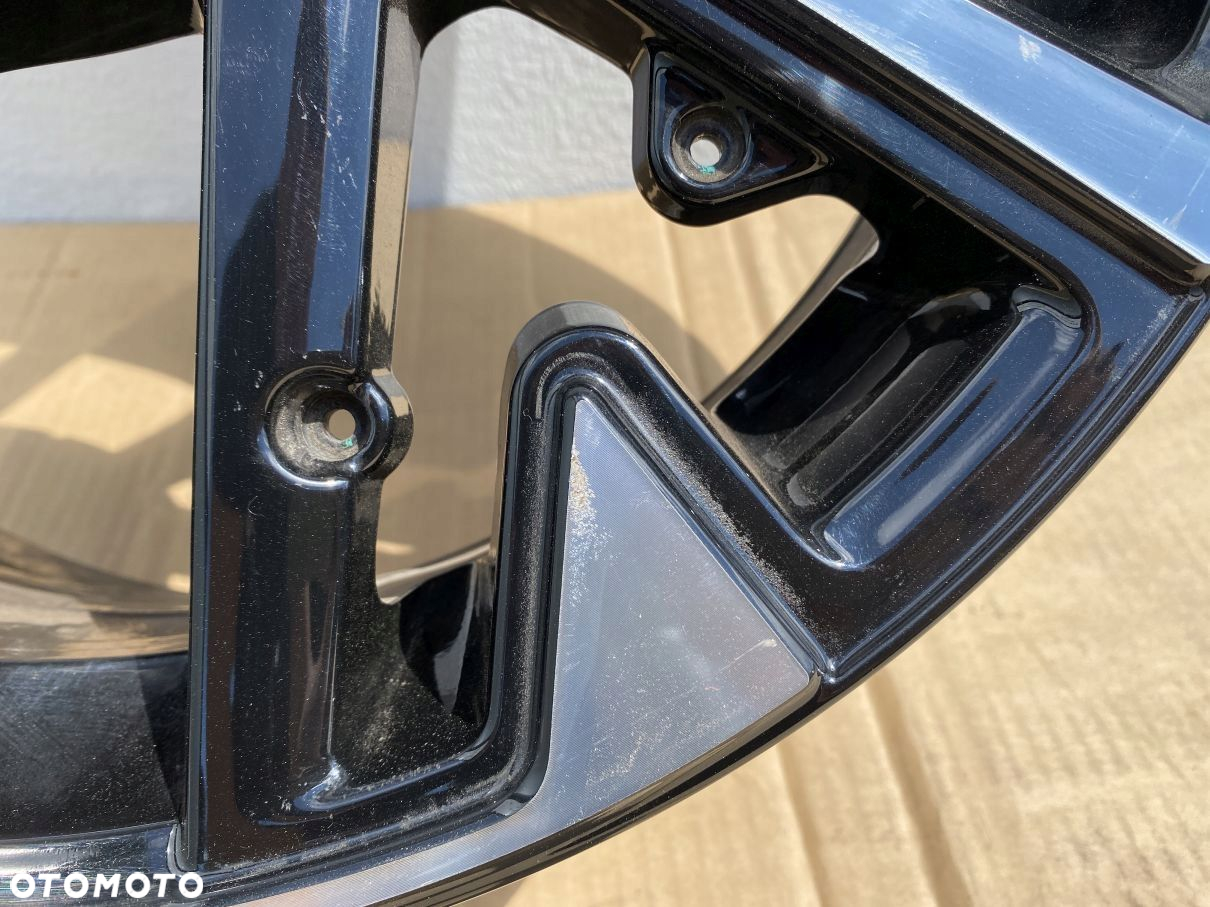 FELGA OPEL CORSA F 7J 17 ET32 93484567 - 2