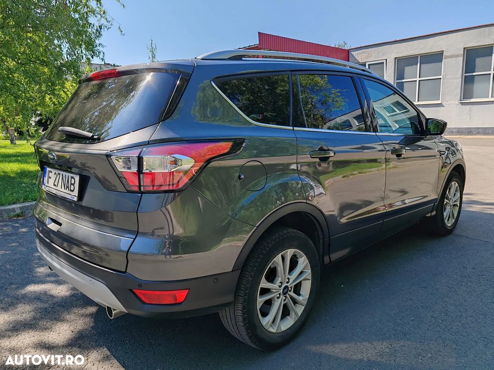 Ford Kuga 1.5 EcoBoost 2WD Titanium - 6