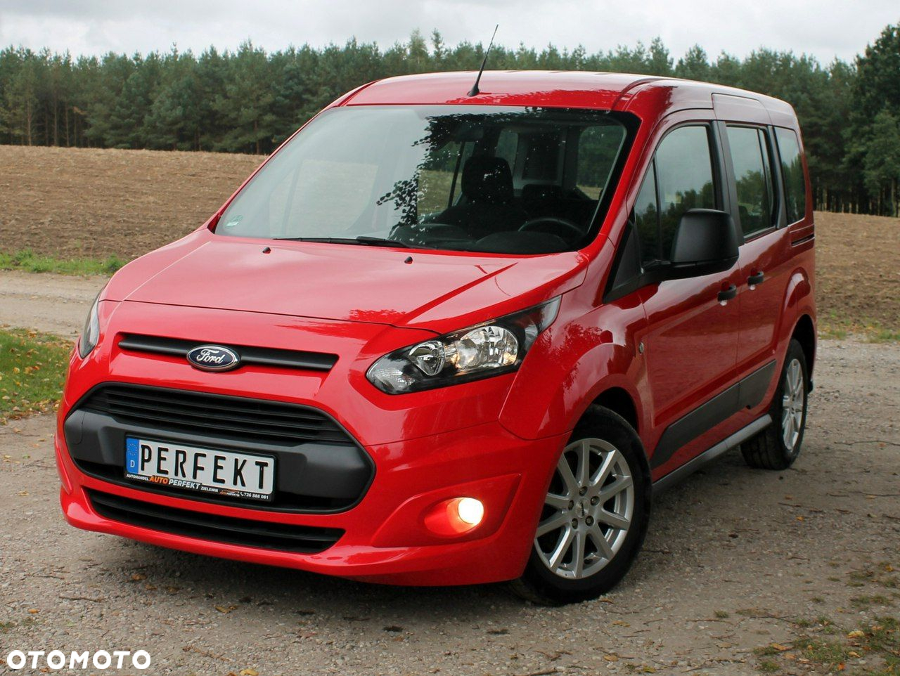 Ford Tourneo Connect - 12