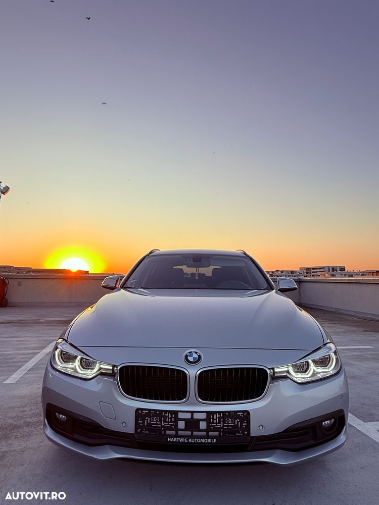 BMW Seria 3 318d Touring Aut. - 38