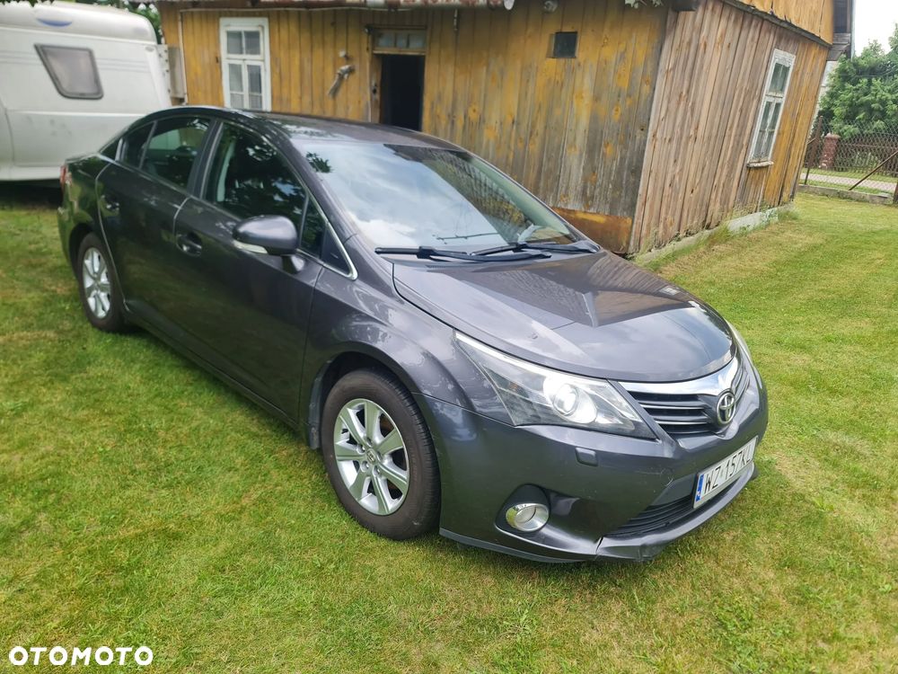 Toyota Avensis - 4