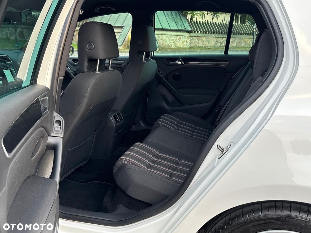 Volkswagen Golf 2.0 GTI - 13