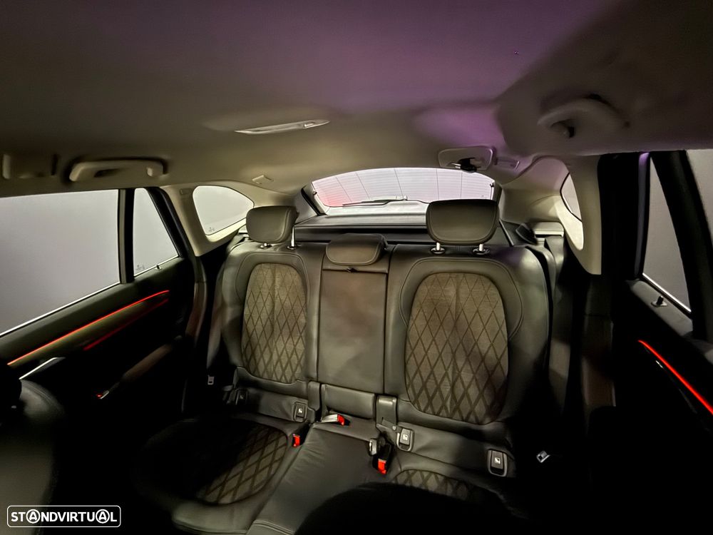 BMW X1 16 d sDrive Line xLine - 37