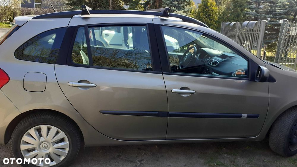 Renault Clio - 2