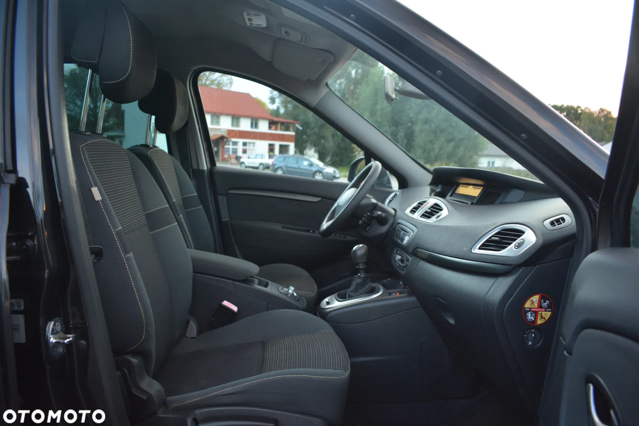 Renault Scenic - 15