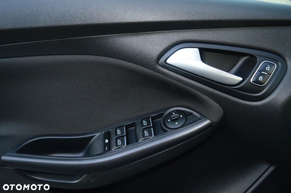 Ford Focus 2.0 TDCi ST-Line ASS PowerShift - 32