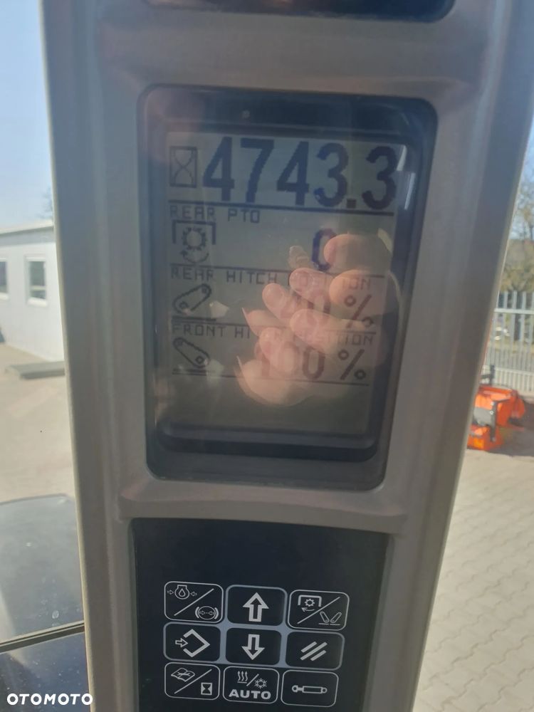 Case IH Maxxum 125 Multicontroller - 19