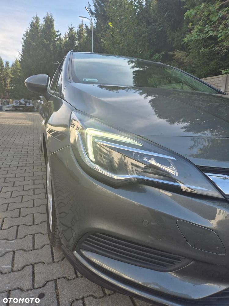 Opel Astra 1.6 CDTI Sport - 25