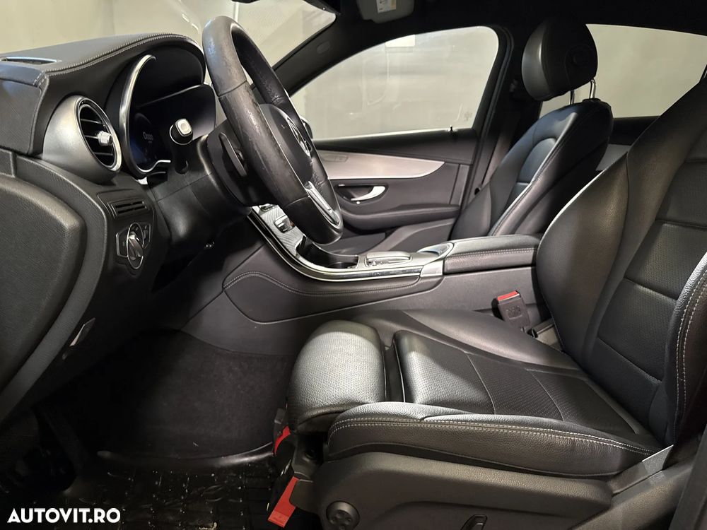 Mercedes-Benz GLC - 27