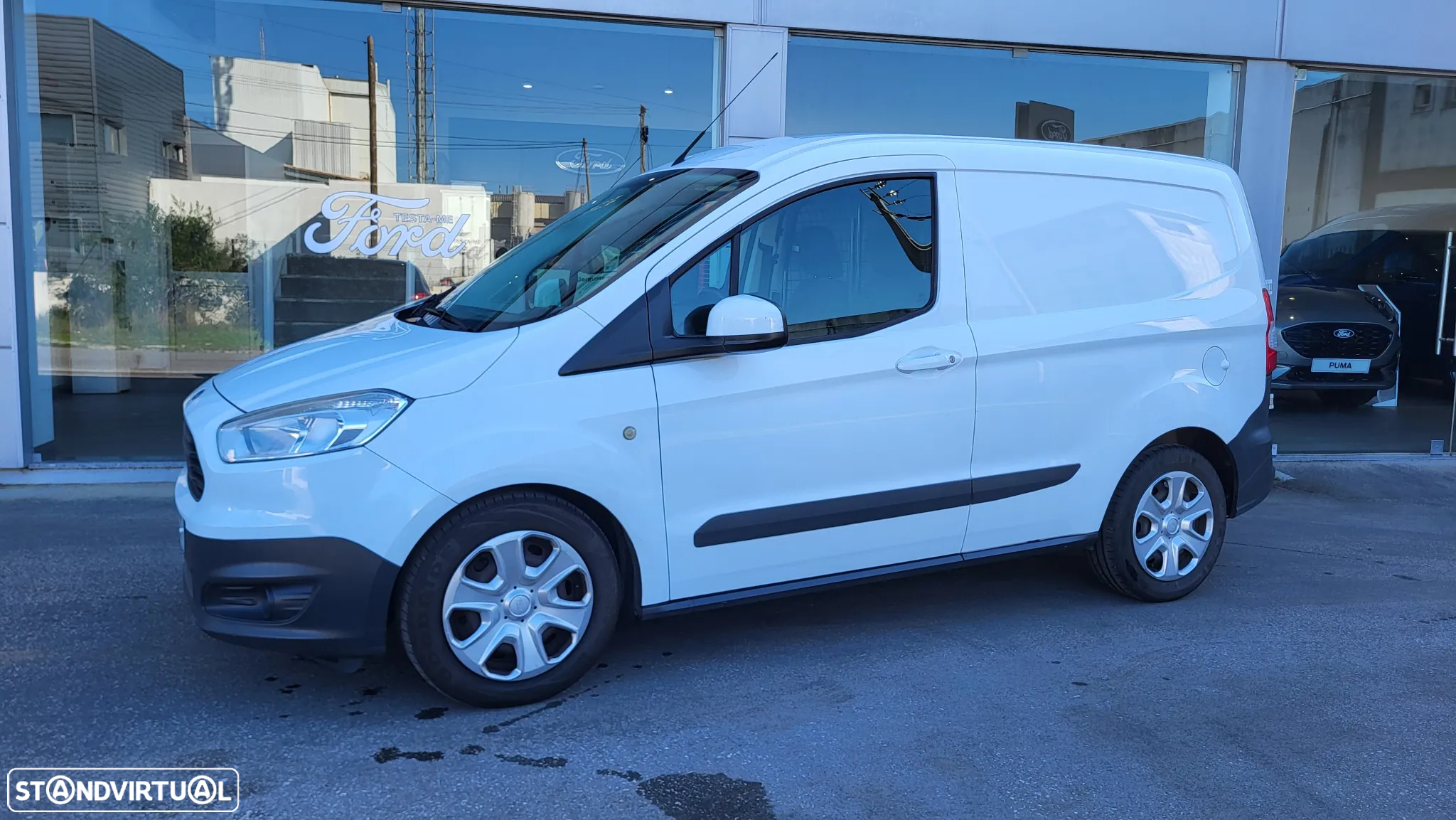Ford Transit Courier - 2