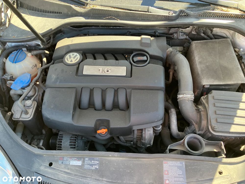 Volkswagen Golf 1.6 Q-Line - 9