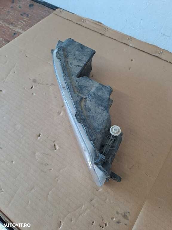 Proiector dreapta original VW Passat B8 - 3