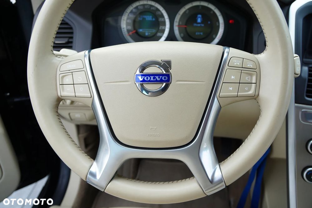 Volvo XC 60 D5 AWD - 37