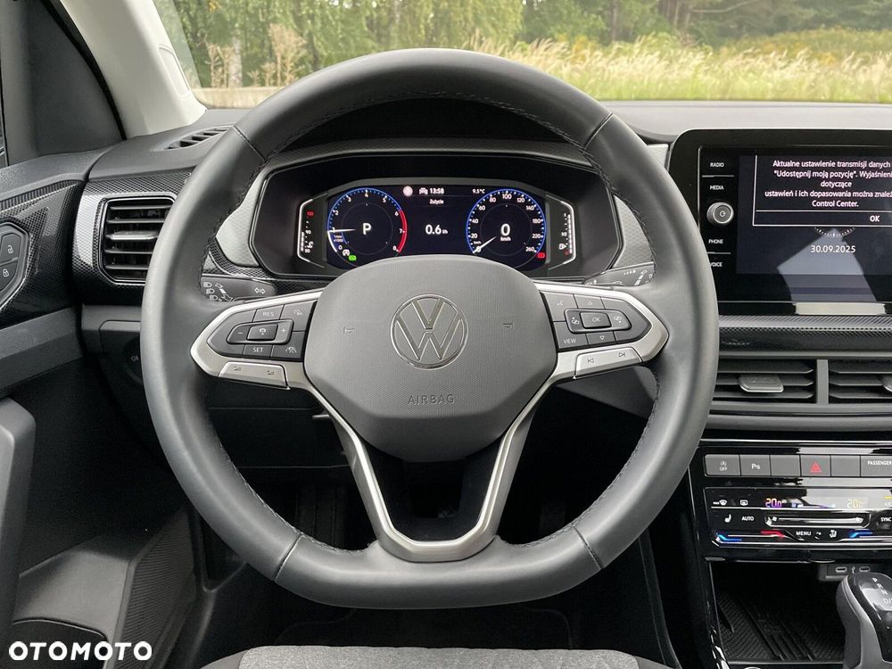 Volkswagen T-Cross - 12