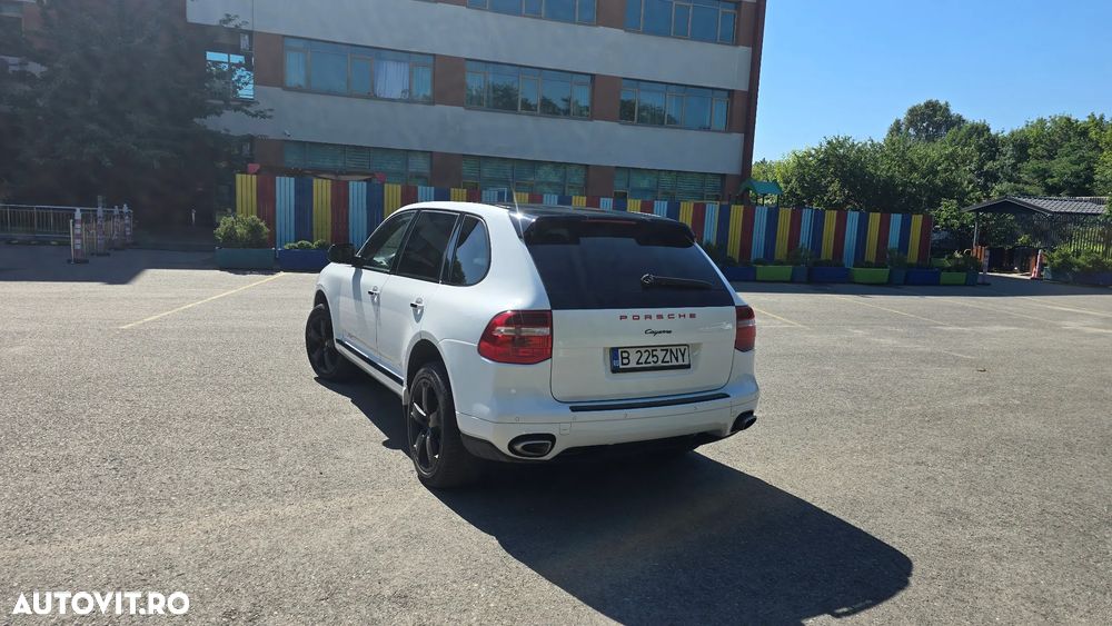 Porsche Cayenne Tiptronic S - 4