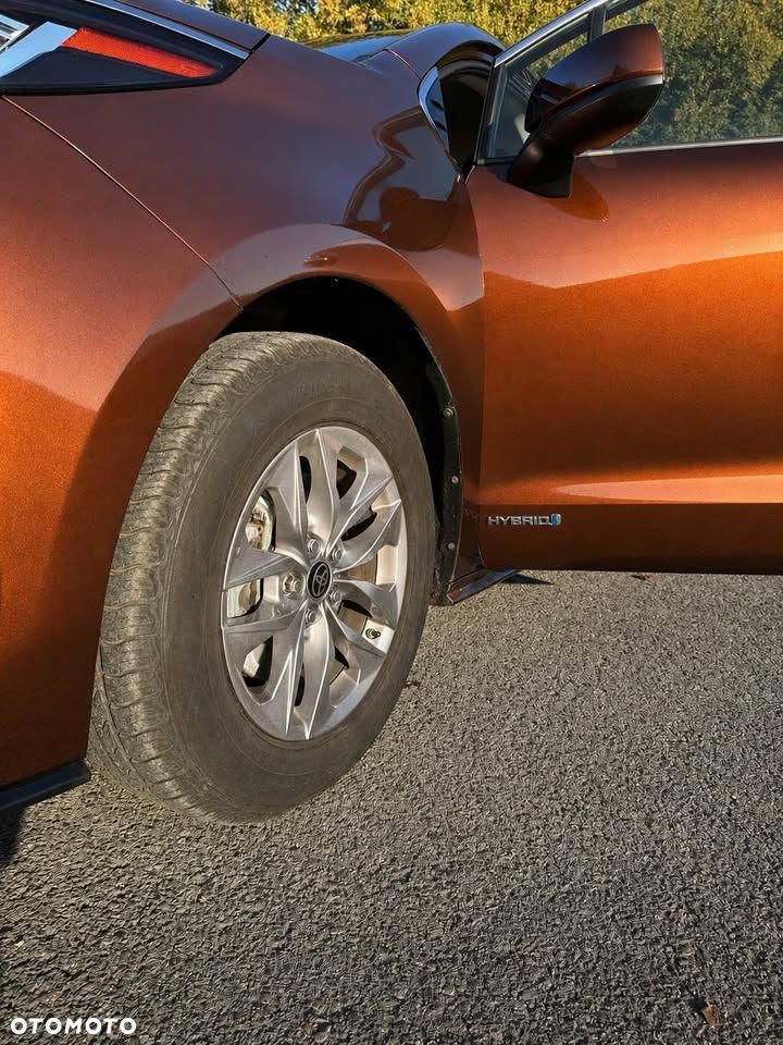 Toyota Sienna - 2