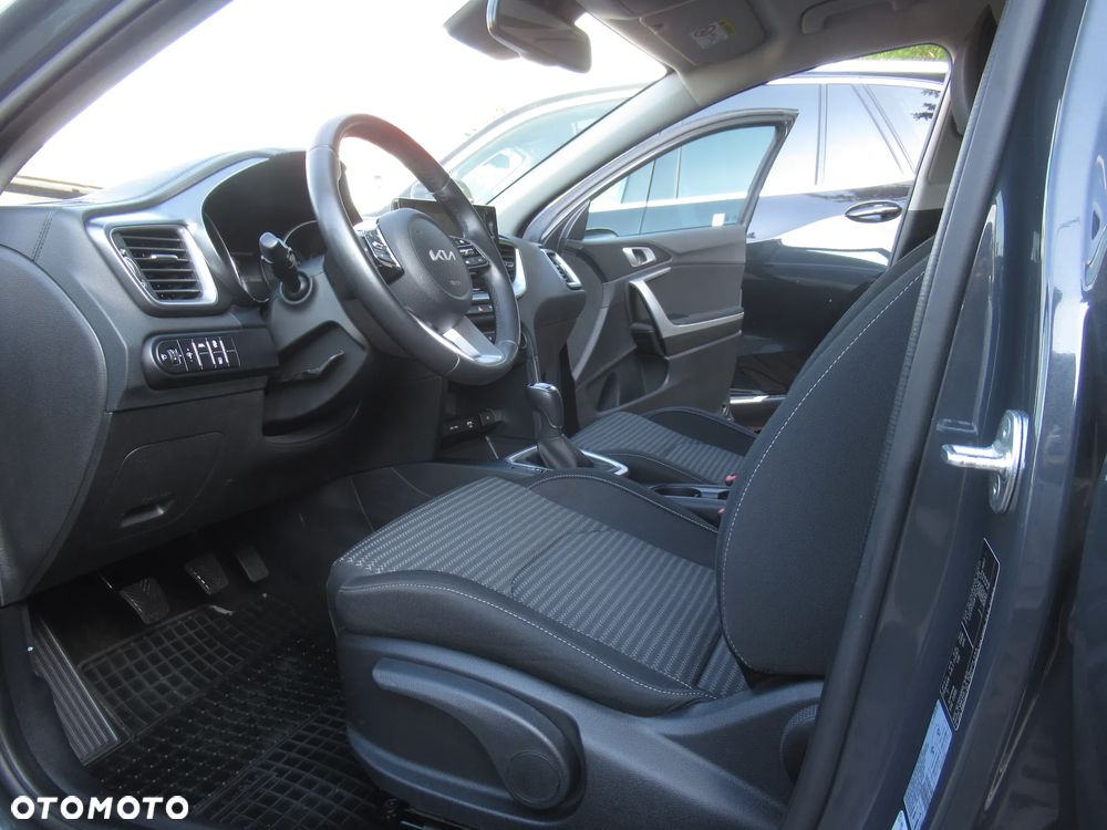 Kia Ceed 1.5 T-GDI M - 5