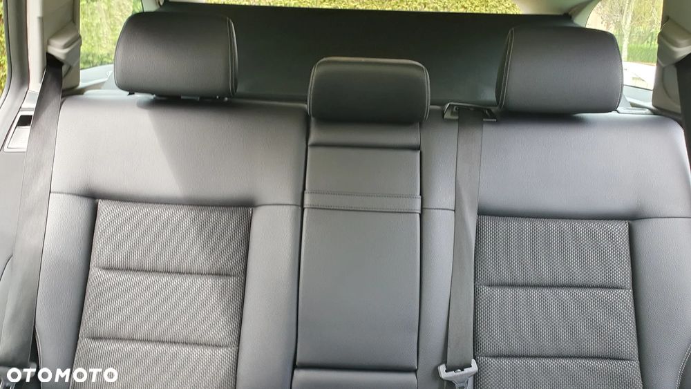 Mercedes-Benz Klasa E 220 BlueTEC 9G-TRONIC - 14