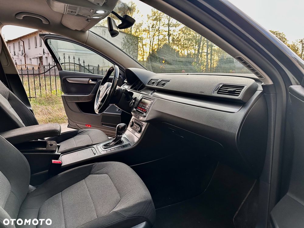 Volkswagen Passat 2.0 TDI DPF Highline DSG - 16
