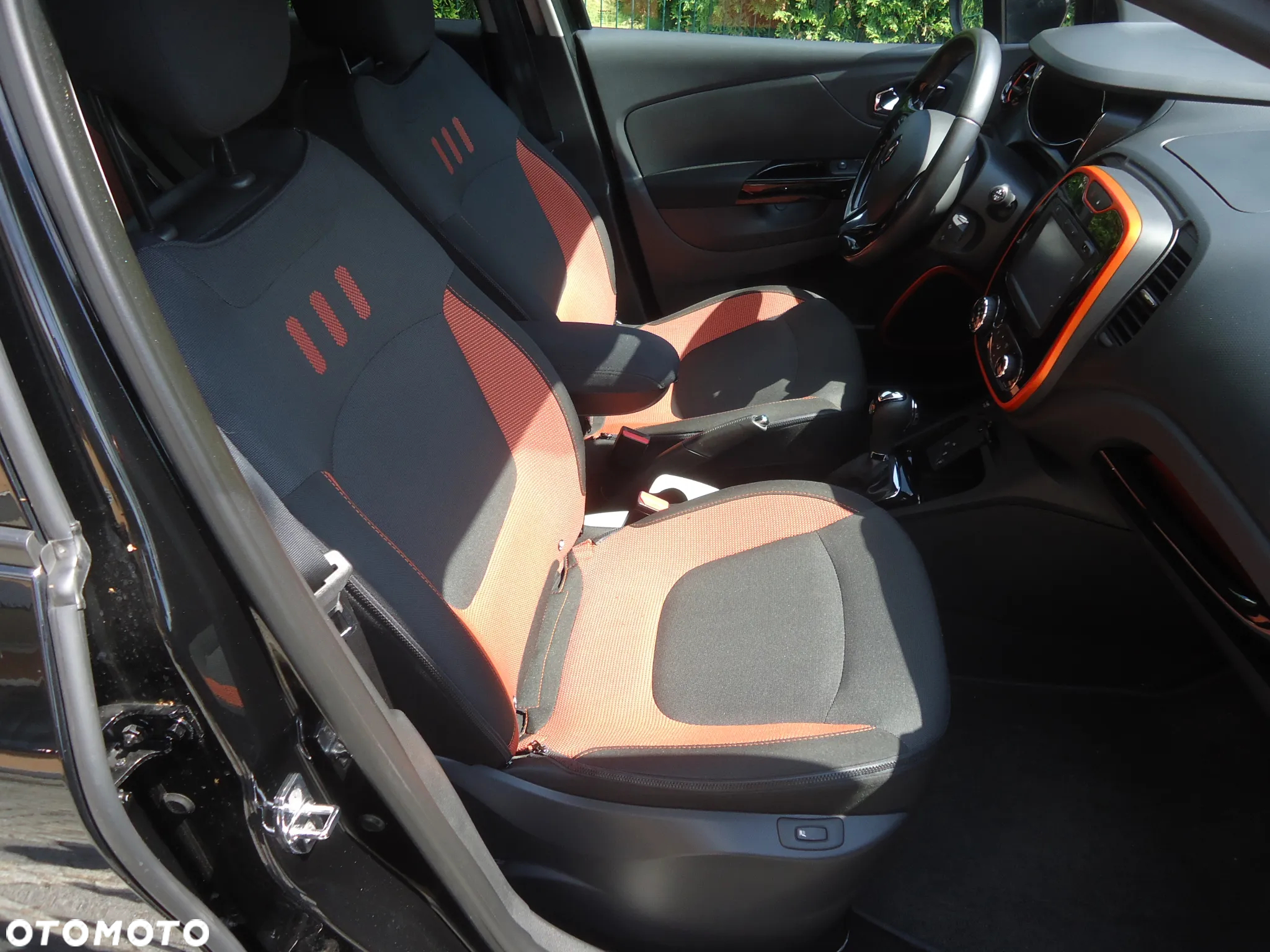 Renault Captur ENERGY TCe 120 EDC Intens - 11