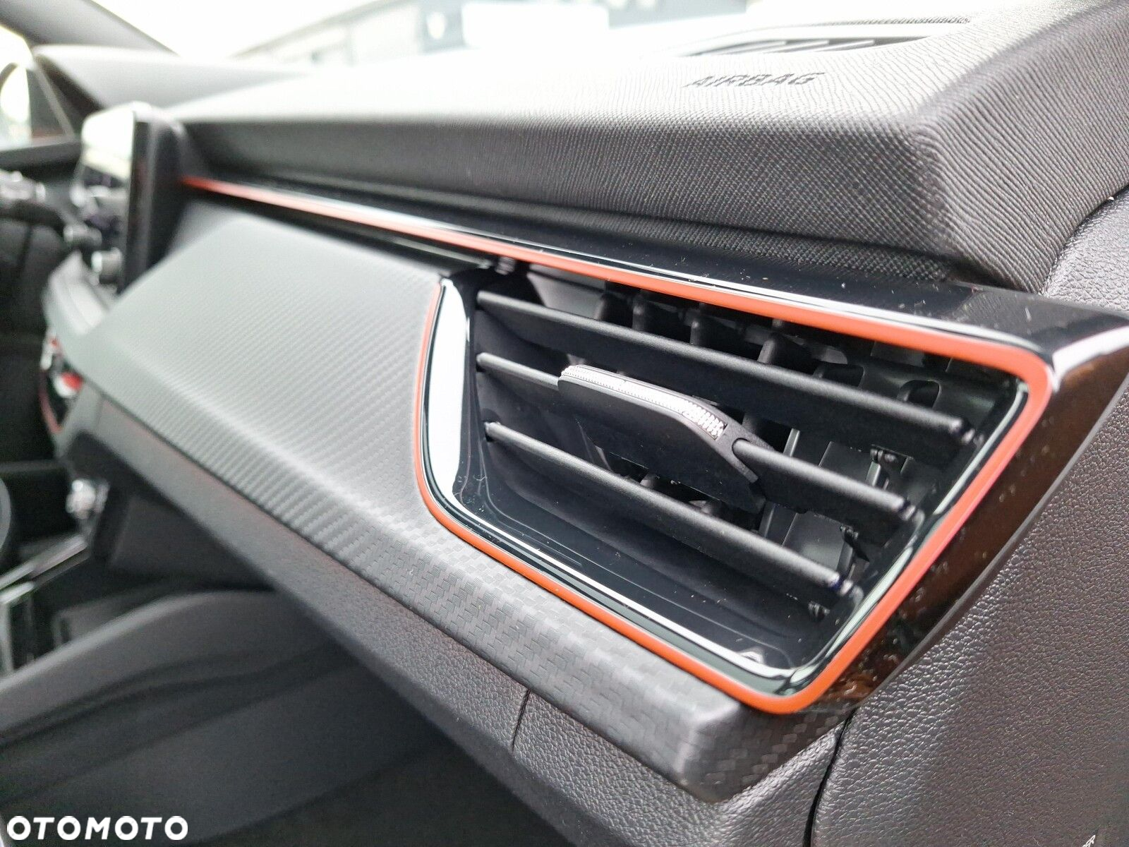 Skoda Kamiq 1.5 TSI Monte Carlo DSG - 30