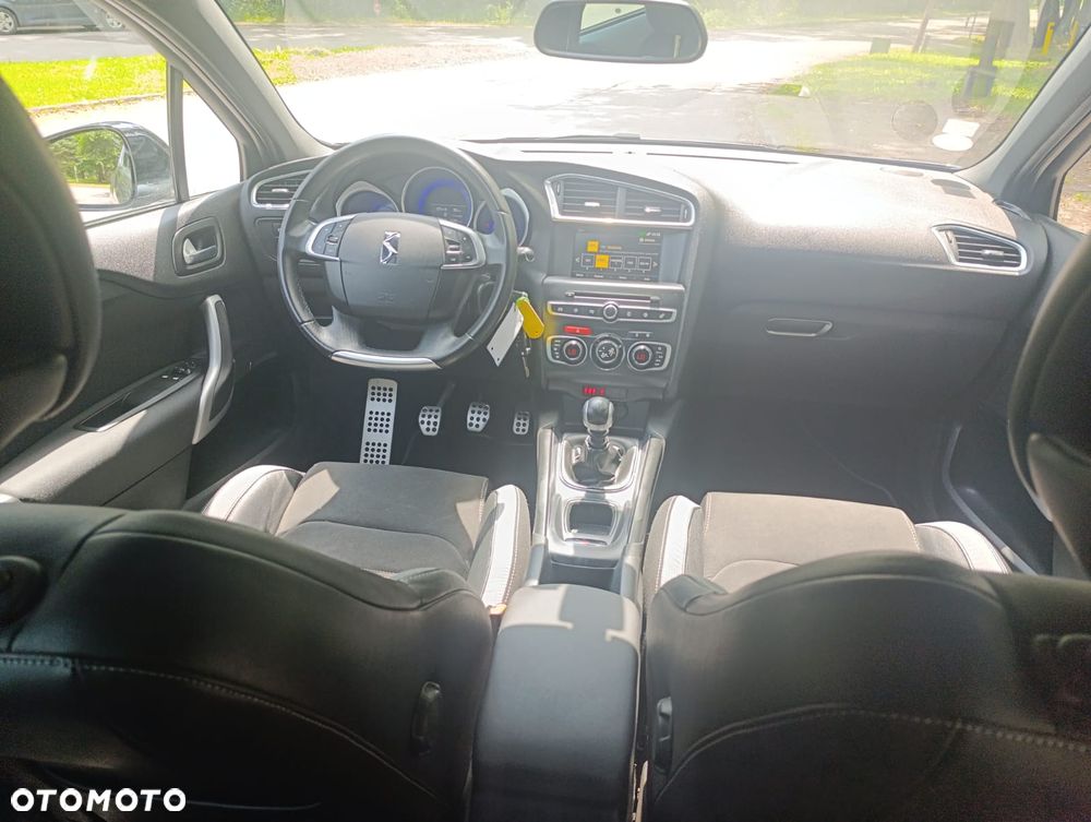 Citroën DS4 Crossback PureTech 130 S&S - 8