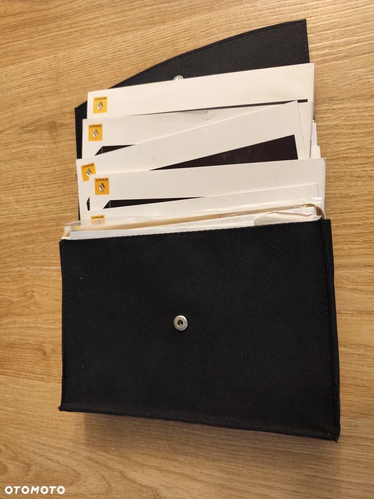 Renault Clio 1.2 16V 75 Dynamique - 24