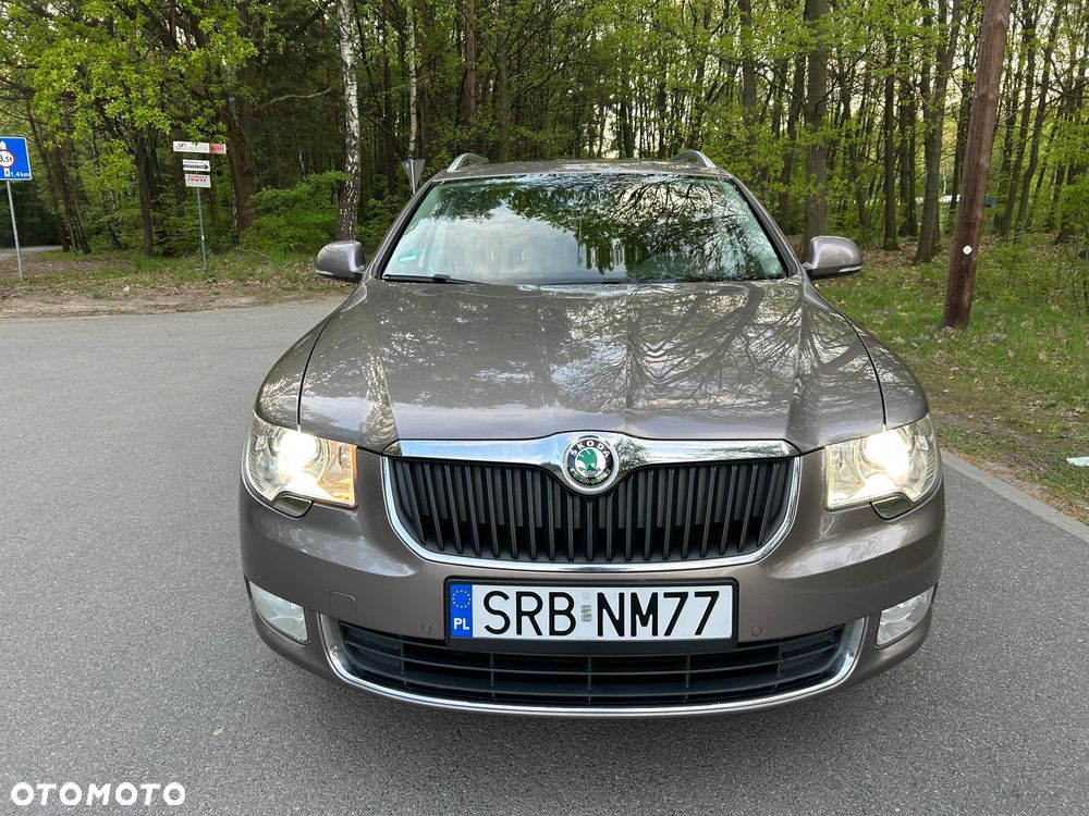 Skoda Superb 2.0 TDI DSG Elegance - 5