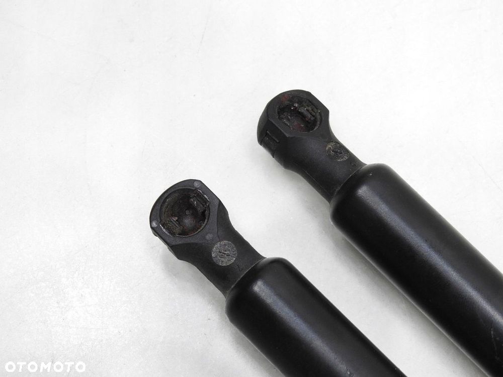 SIŁOWNIKI TELESKOPY KLAPY CITROEN C3 PICASSO KOMPL - 3