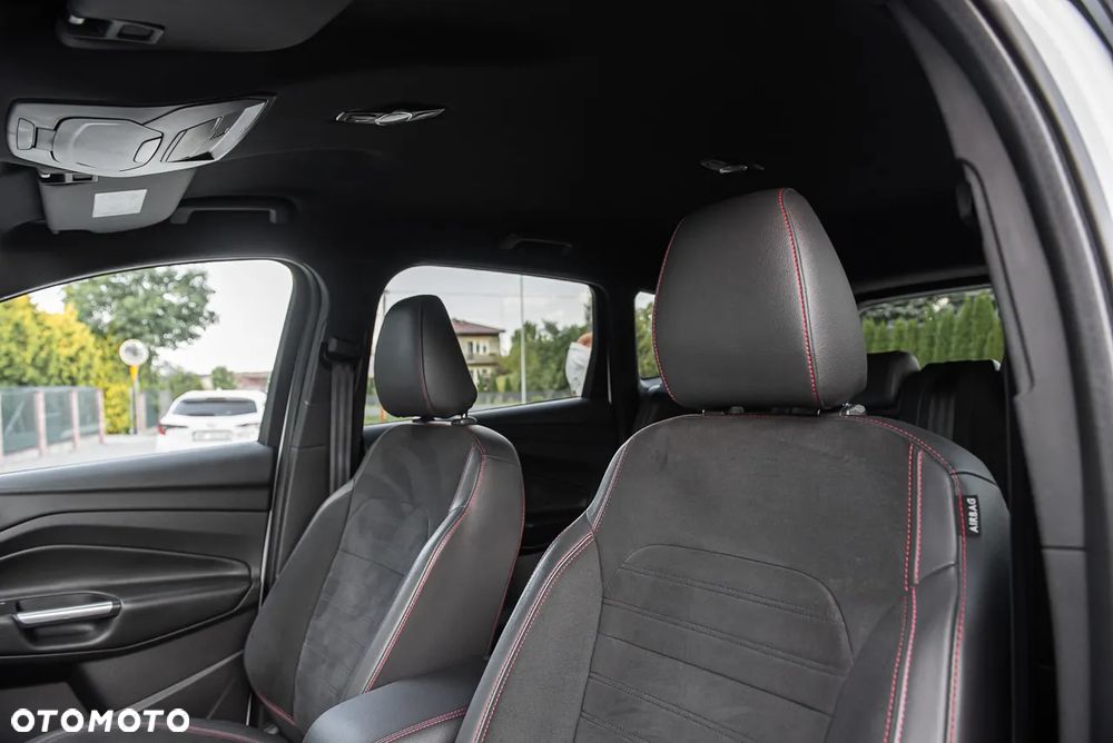 Ford Kuga 2.0 TDCi AWD ST-Line - 27