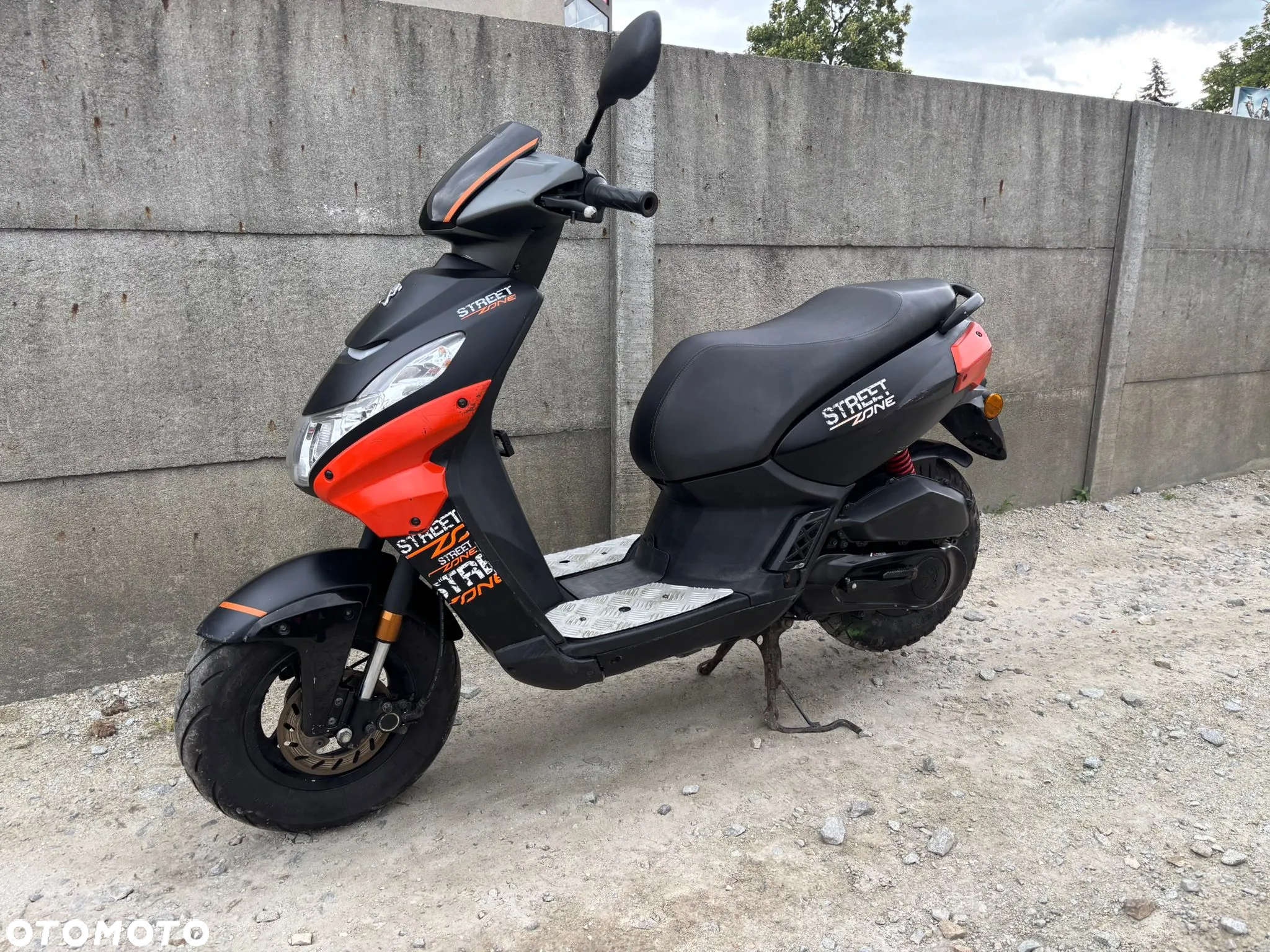 Peugeot Kisbee - 8