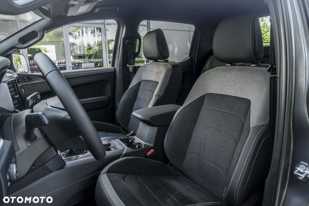 Volkswagen Amarok - 12